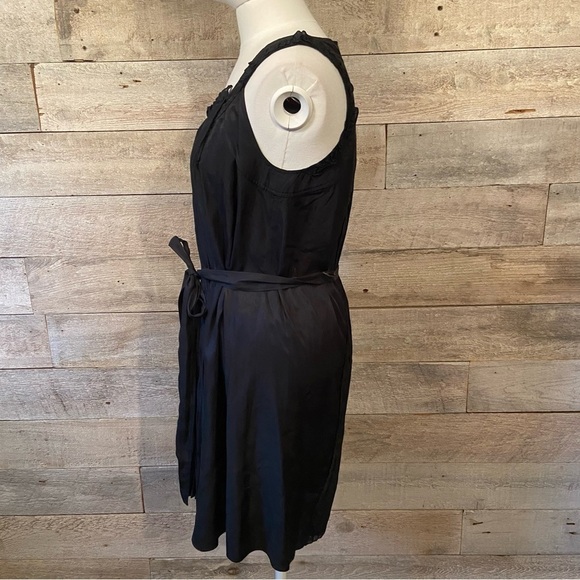 Banana Republic women’s black pleated semi-formal‎ dress in size  6 - Picture 2 of 12